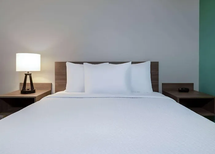 Echo Suites Extended Stay By Wyndham Indianapolis Ameriplex
